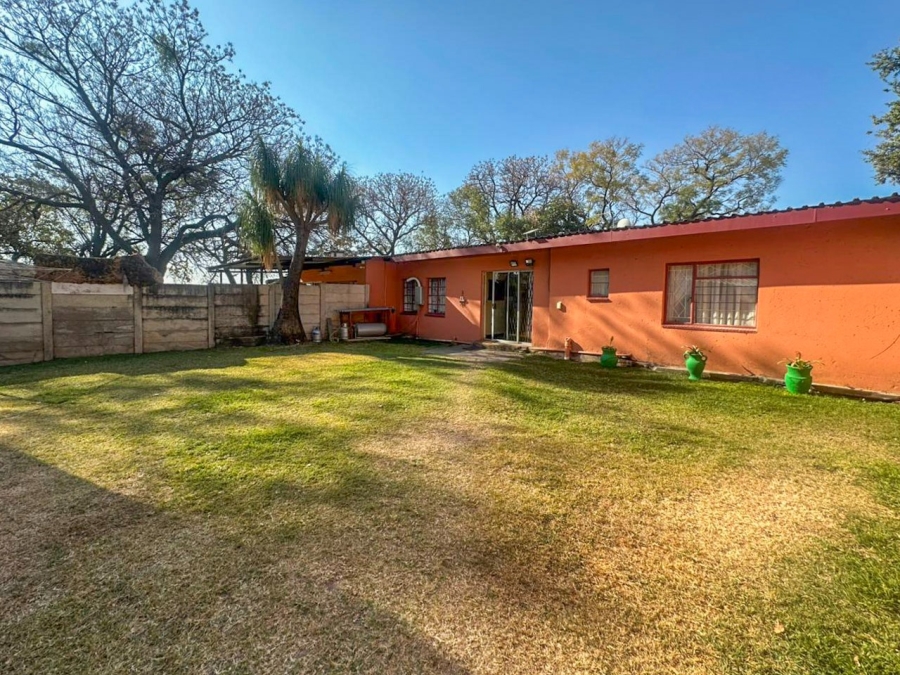 4 Bedroom Property for Sale in De Kroon A H North West